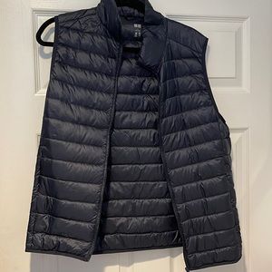 Uniqlo navy blue vest size small